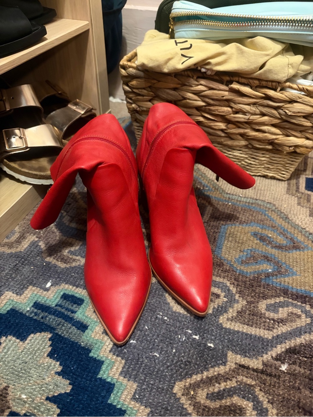 SCHUTZ Red Pointed-Toe Leather Ankle Boots